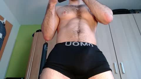 Snapshot of 8000zuerich chatting on 02.26.26 Nicolas online show from 02.26.26