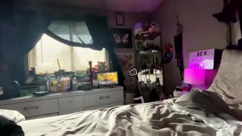 Snapshot of 88heygirlhey88 chatting on 01.13.26 That girl online show from 01.13.26