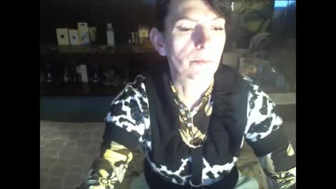 Snapshot of 8mistress8 chatting on 04.05.26 8MISTRESS8 online show from 04.05.26