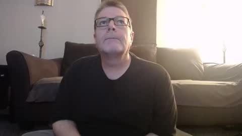 Snapshot of 989guy chatting on 04.19.26 989guy online show from 04.19.26