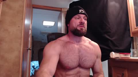 9 fat inches online show from 02.08.25