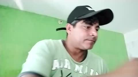 Snapshot of 9vinhocamshow chatting on 12.25.24 9vinhocamshow online show from 12.25.24