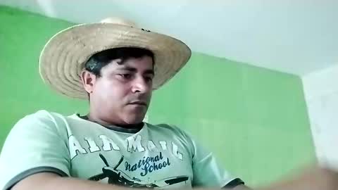 Snapshot of 9vinhocamshow chatting on 01.07.25 9vinhocamshow online show from 01.07.25