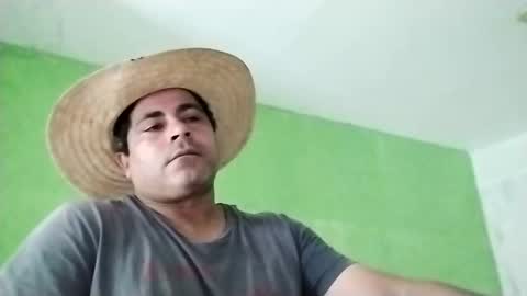 Snapshot of 9vinhocamshow chatting on 01.12.25 9vinhocamshow online show from 01.12.25