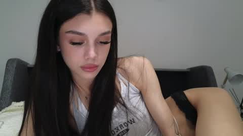 Snapshot of 9west chatting on 05.14.26 KARINA online show from 05.14.26
