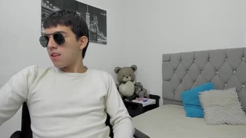 DERECK online show from 02.22.26