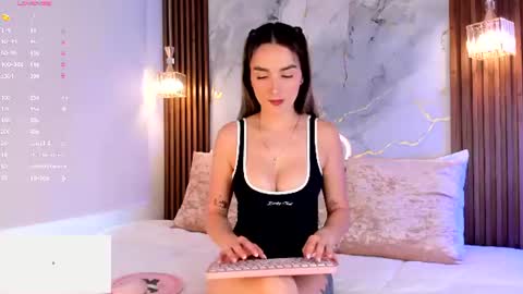 Snapshot of _abby__ chatting on 06.24.26 Gabriela abby online show from 06.24.26