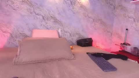  abby rouss online show from 11.12.25