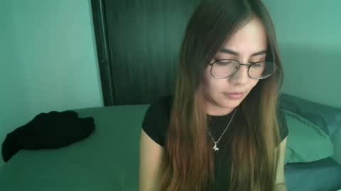 Snapshot of _abbyyyy_ chatting on 02.21.25 abby 3 online show from 02.21.25