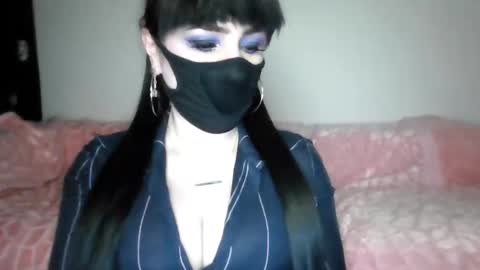 Adela online show from 12.11.24