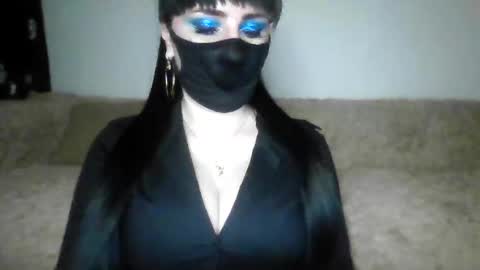 Adela online show from 01.12.25
