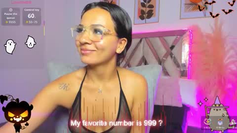 Snapshot of _akira22 chatting on 10.28.25 Akira online show from 10.28.25