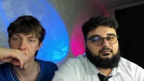 Snapshot of _alan_bear_ chatting on 01.04.25 Alan online show from 01.04.25