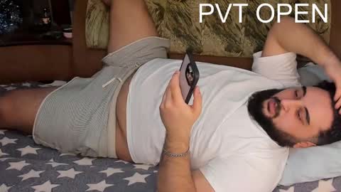 Snapshot of _alan_bear_ chatting on 02.22.25 Alan online show from 02.22.25