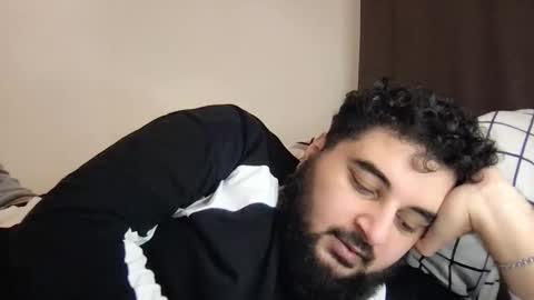 Snapshot of _alan_bear_ chatting on 12.01.25 Alan online show from 12.01.25