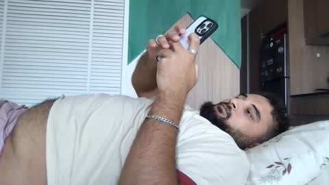 Snapshot of _alan_bear_ chatting on 02.15.26 Alan online show from 02.15.26