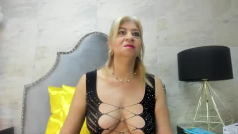 Snapshot of _alana_johnson chatting on 06.12.26 _alana_johnson online show from 06.12.26