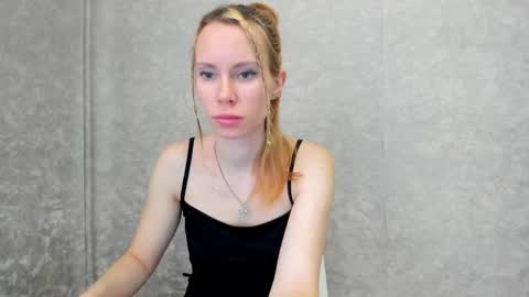 _alex1819 online show from 04.30.26