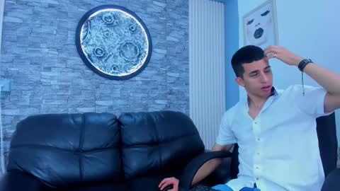 Snapshot of _alexander_gold chatting on 10.21.25 Alexander online show from 10.21.25