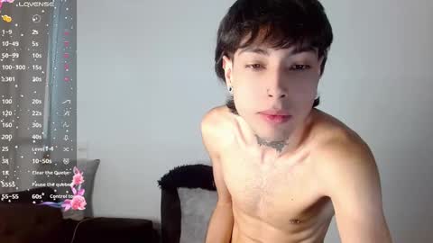 _alexblunt_ online show from 12.31.24