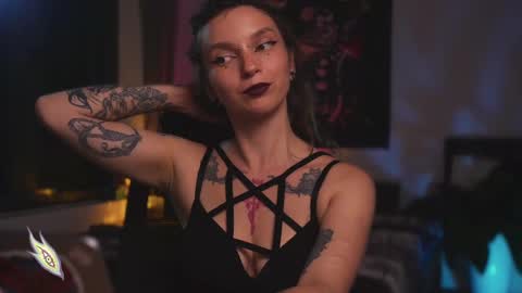 Snapshot of _alicemorrison_ chatting on 02.11.25 Alice Morrison Mistress Datura online show from 02.11.25