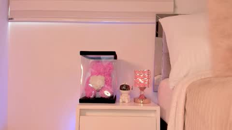 Snapshot of _alissonrose chatting on 12.14.25 Karo online show from 12.14.25