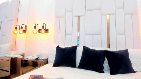 Alma Torres  online show from 02.03.26