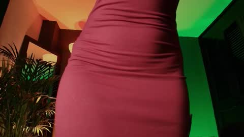 Snapshot of _amarella_ chatting on 12.21.25 Ana online show from 12.21.25