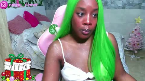 Snapshot of _amy_rojas_ chatting on 12.21.25 ask me online show from 12.21.25