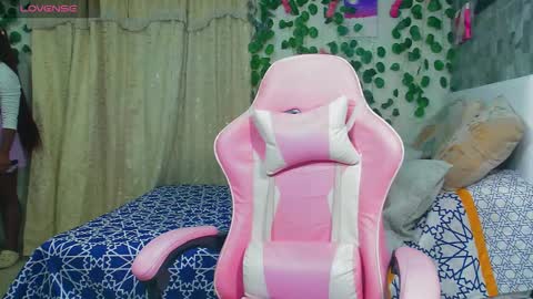 Snapshot of _amy_rojas_ chatting on 03.15.26 ask me online show from 03.15.26