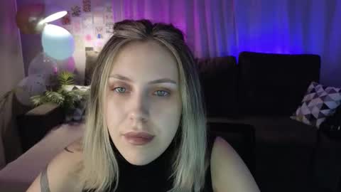 Snapshot of _amymoore_ chatting on 02.09.26 _amymoore_ online show from 02.09.26