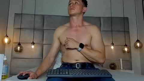 Andrew online show from 01.08.25