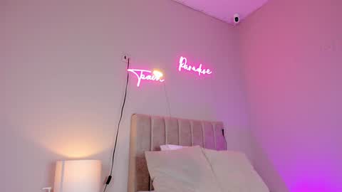 ngela  online show from 01.10.25