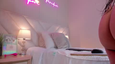 Snapshot of _angela_x chatting on 02.07.26 ngela online show from 02.07.26