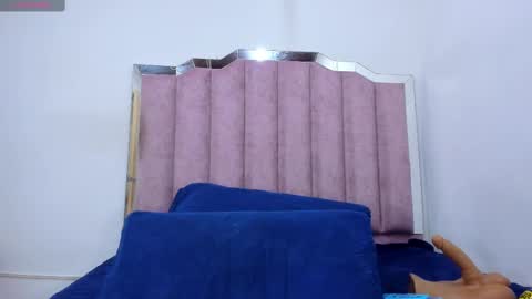 Snapshot of _aniisha_ chatting on 02.23.25 Any online show from 02.23.25