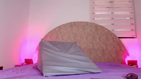 Snapshot of _aniisha_ chatting on 11.24.25 Any online show from 11.24.25