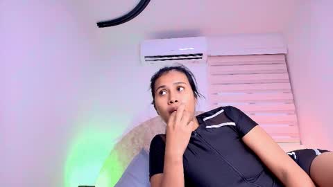 Snapshot of _aniisha_ chatting on 01.12.26 Any online show from 01.12.26