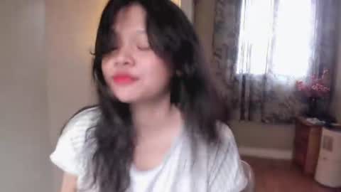 Snapshot of _ann1e_ chatting on 06.22.26 annie . online show from 06.22.26