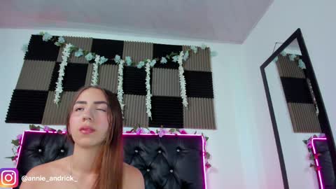 Annie Andrick online show from 04.20.26