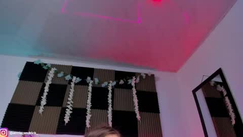 Annie Andrick online show from 06.06.26