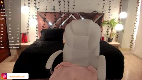 antonnela online show from 11.05.25