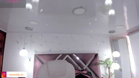 antonnela online show from 12.17.25