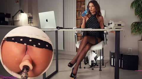 Snapshot of _artporno_ chatting on 02.24.26 _artporno_ online show from 02.24.26