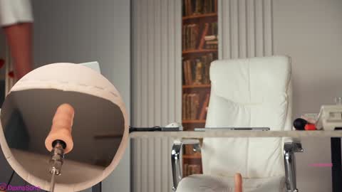 Snapshot of _artporno_ chatting on 03.09.26 _artporno_ online show from 03.09.26