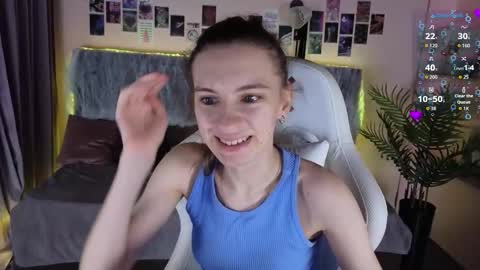 _ash_leyy_ online show from 10.26.25