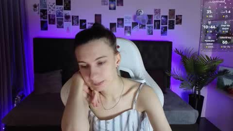 _ash_leyy_ online show from 02.05.26