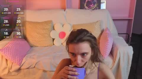 Snapshot of _ash_leyy_ chatting on 05.15.26 _ash_leyy_ online show from 05.15.26