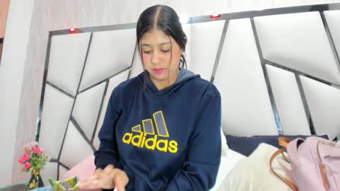 Aura online show from 10.21.25