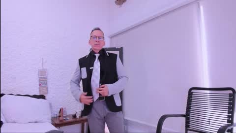 _axelking_ online show from 12.22.25