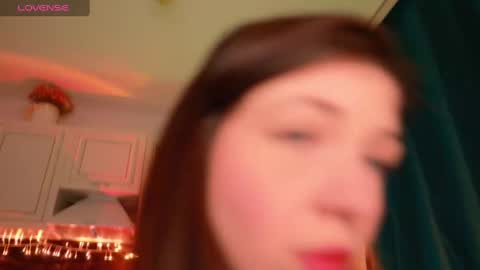 Snapshot of _axolot_ chatting on 12.04.24 Olivia online show from 12.04.24